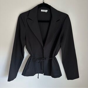 A. Buyer Black Lightweight Blazer